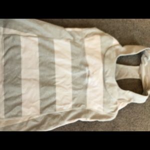 lululemon scoop neck tank size 6